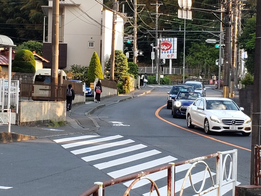 南口ロータリーの近く