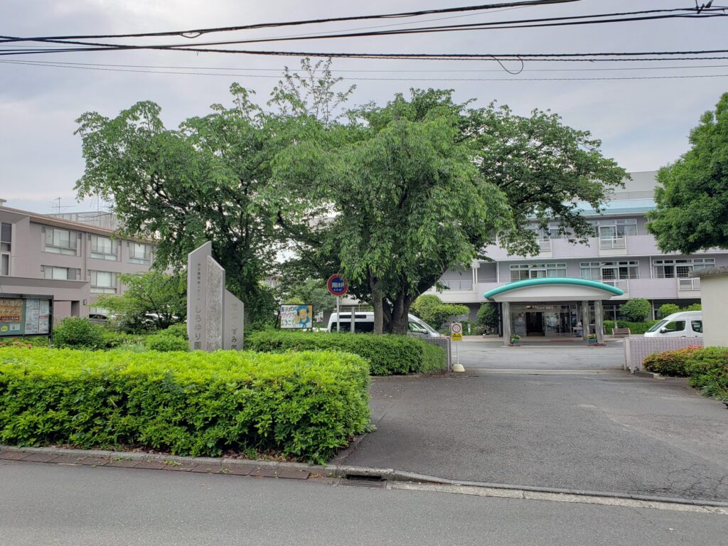 高校周辺にあるケアプラザ