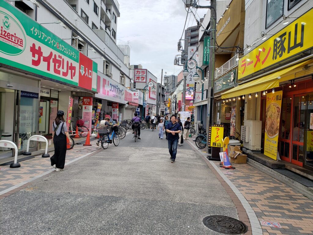 元住吉駅近くの商店街②