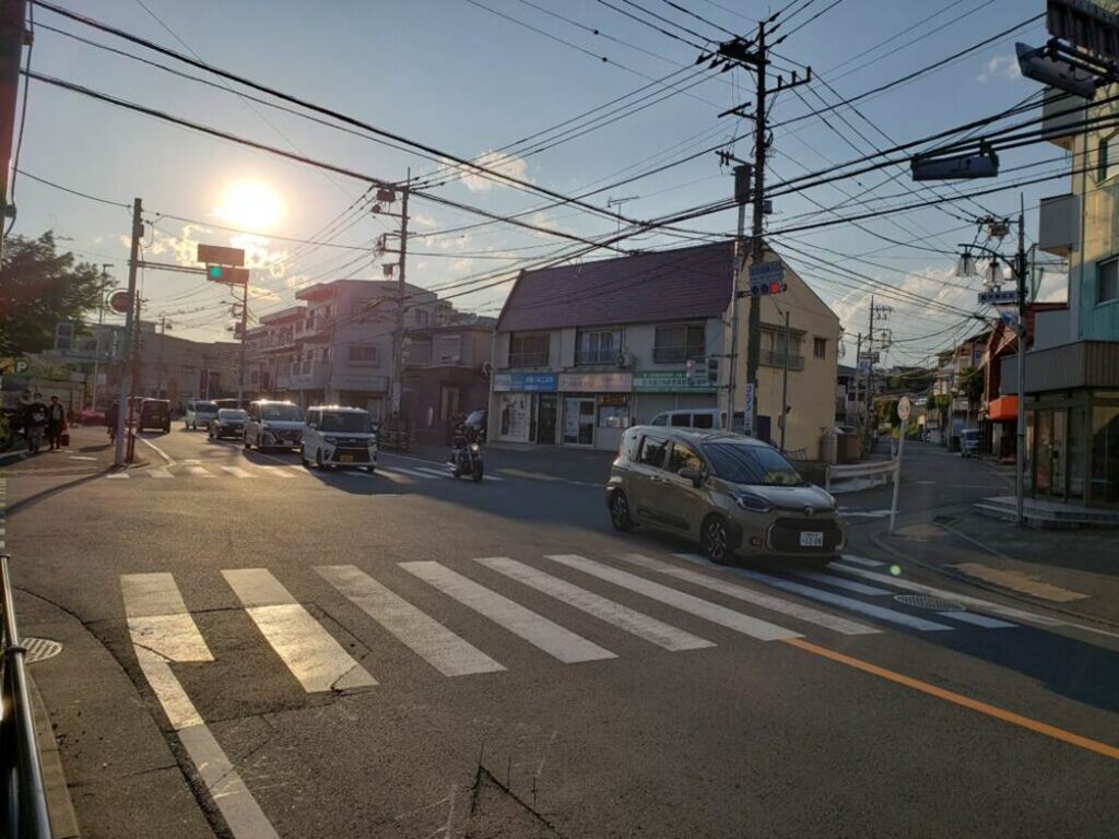 生田高校入口交差点