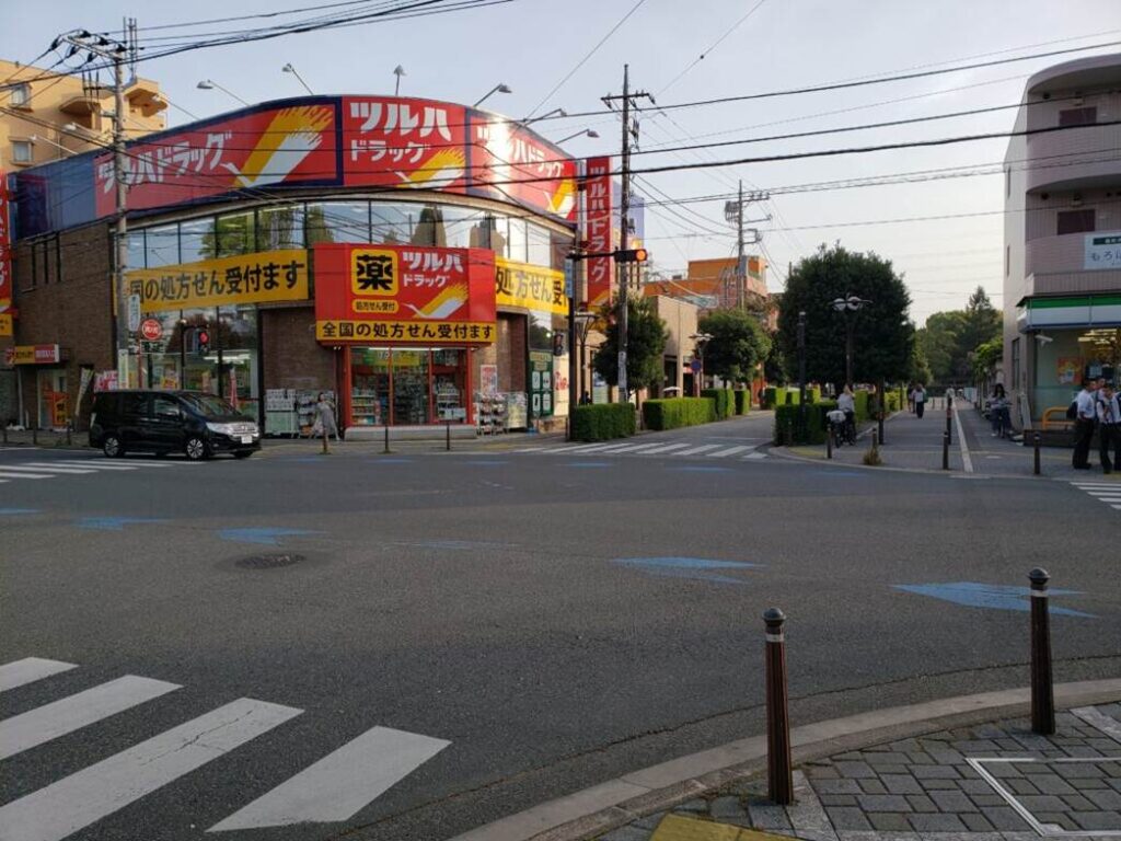 淵野辺駅口近くの大きな交差点