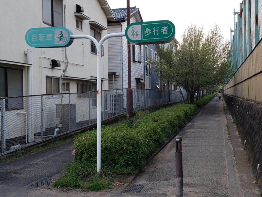 高校周辺のジョギングコース