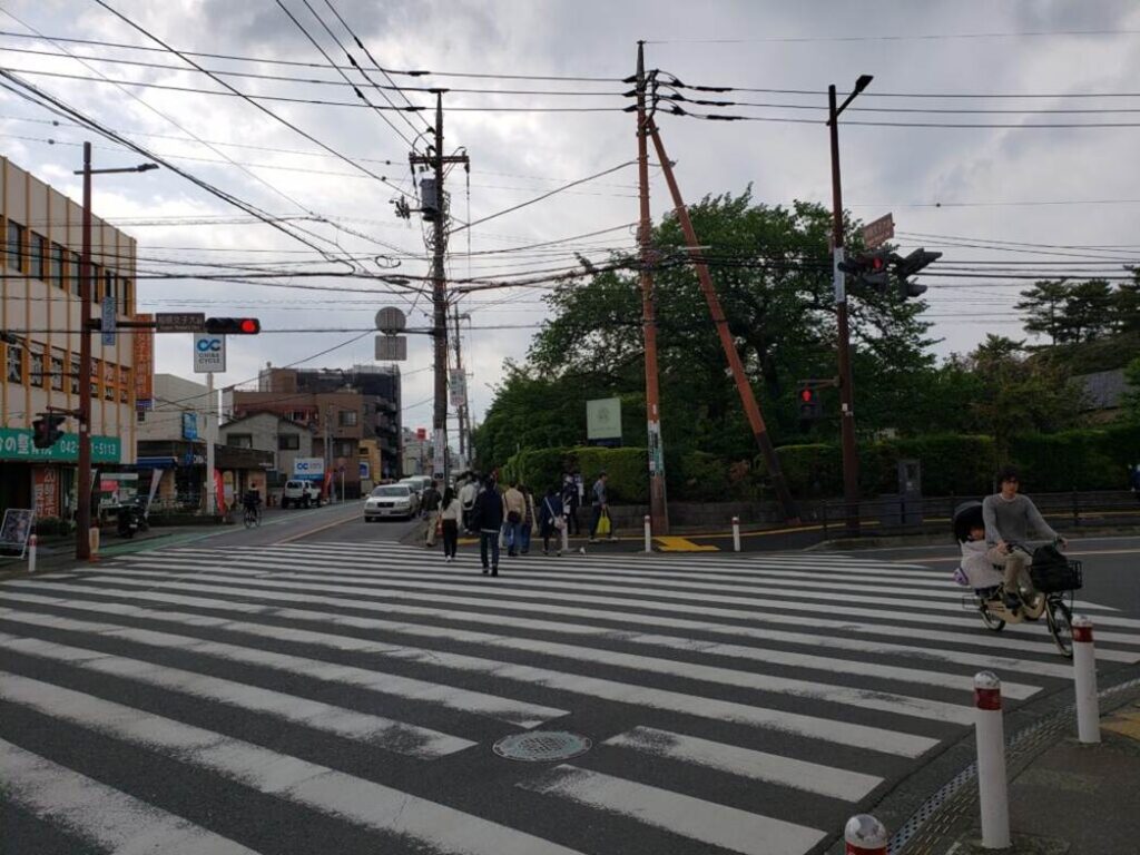 相模女子大前交差点
