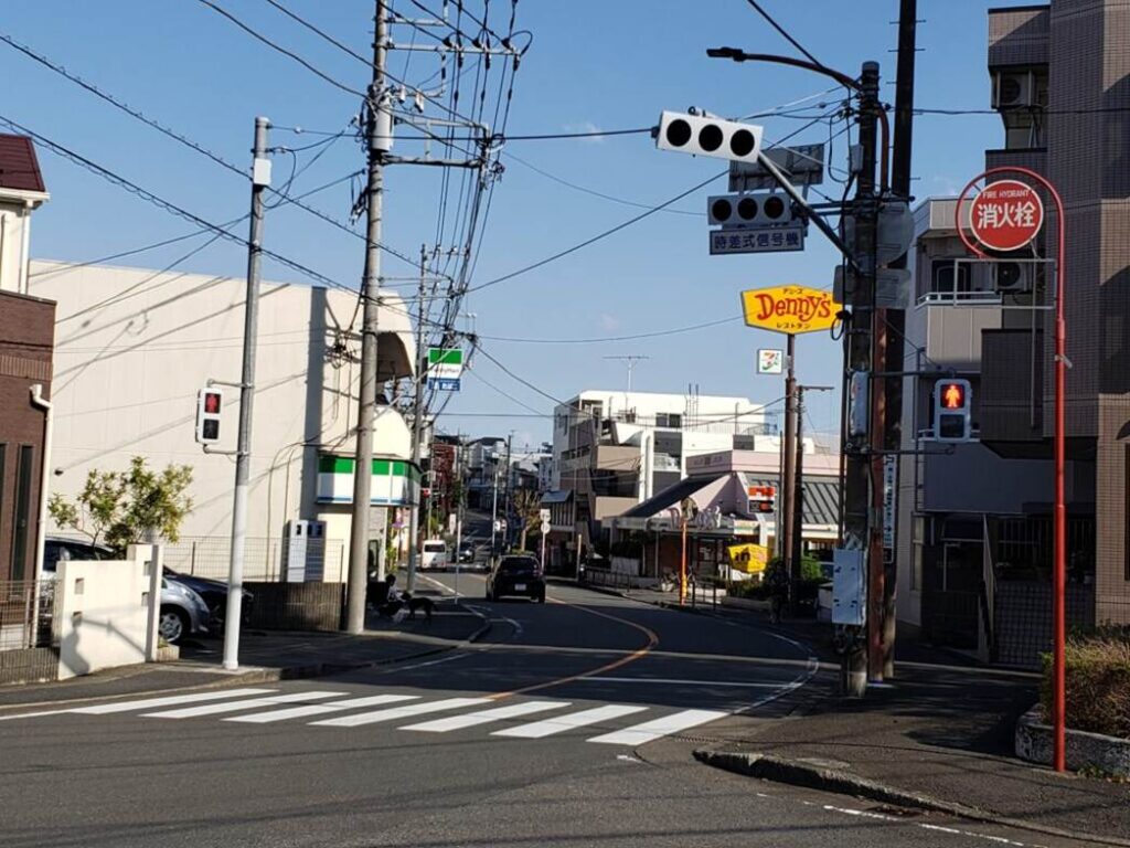 弘法の松交差点②