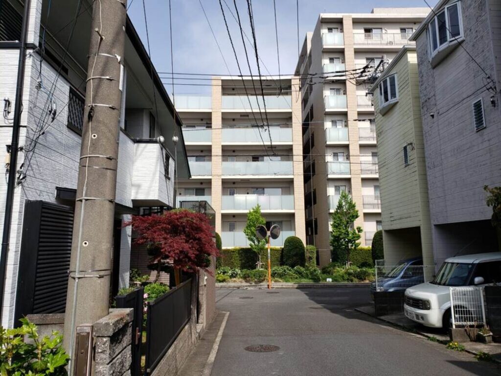 住宅街の道