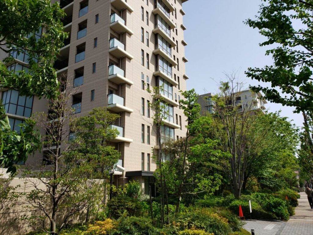 高校近くのマンション