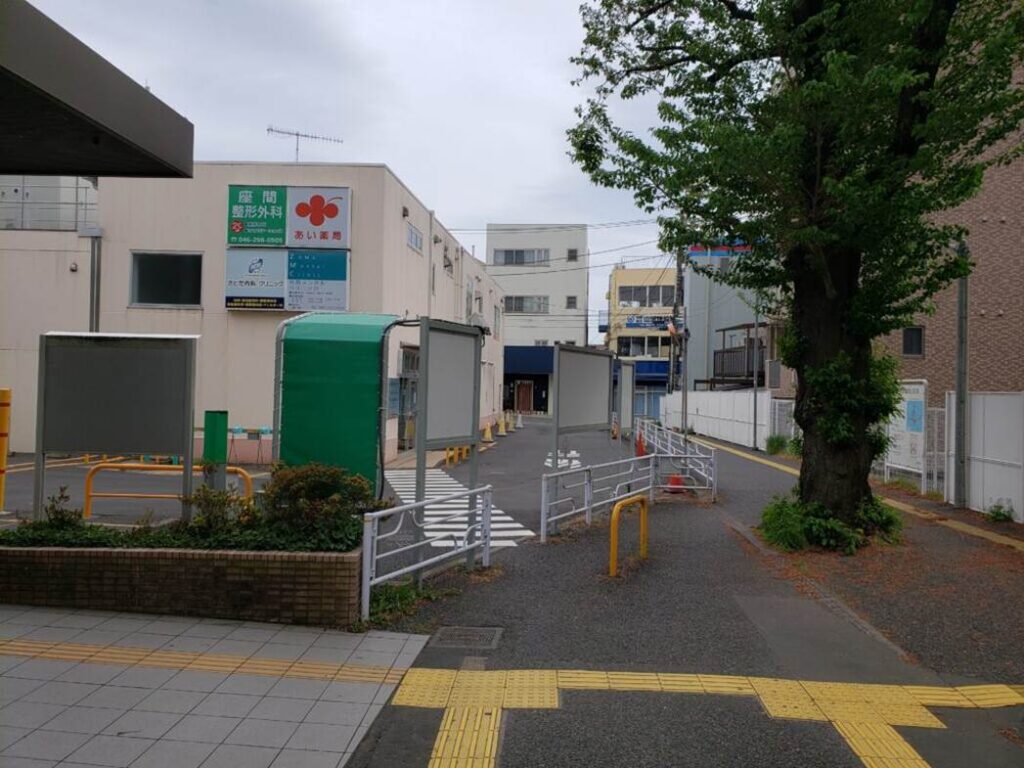 座間駅西口②