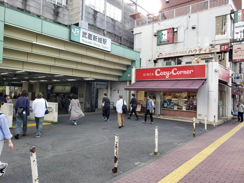 武蔵新城駅北口①