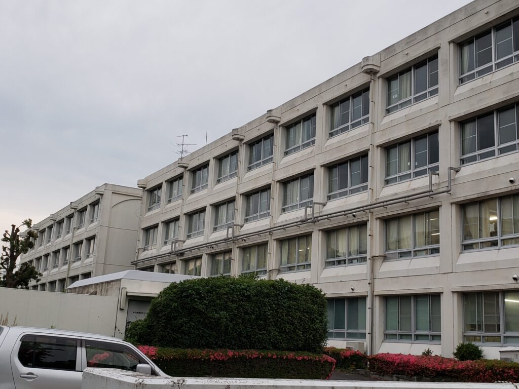 湘南台高校外観②