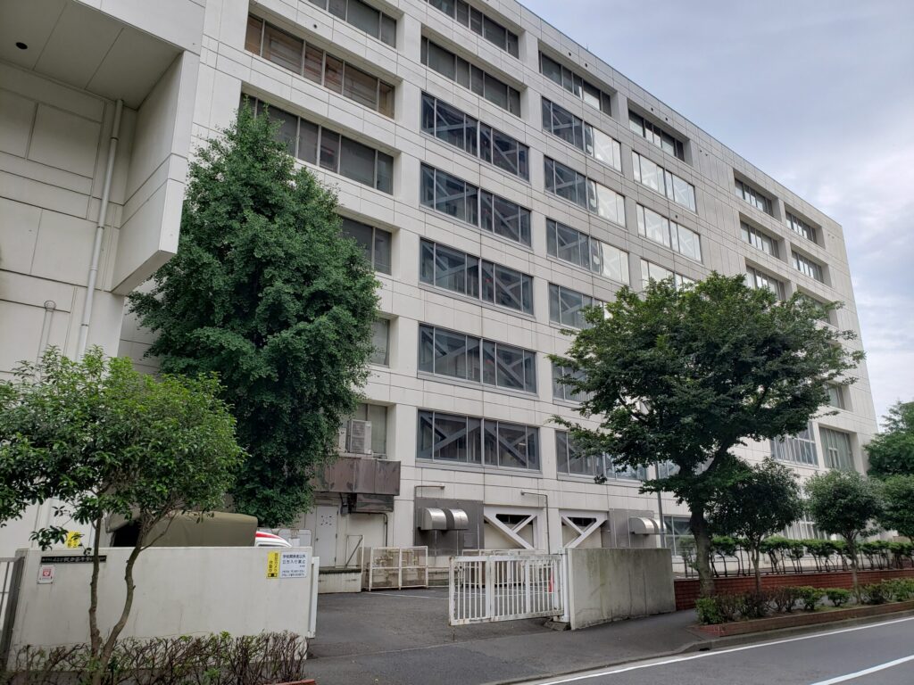 みなと総合高校外観②