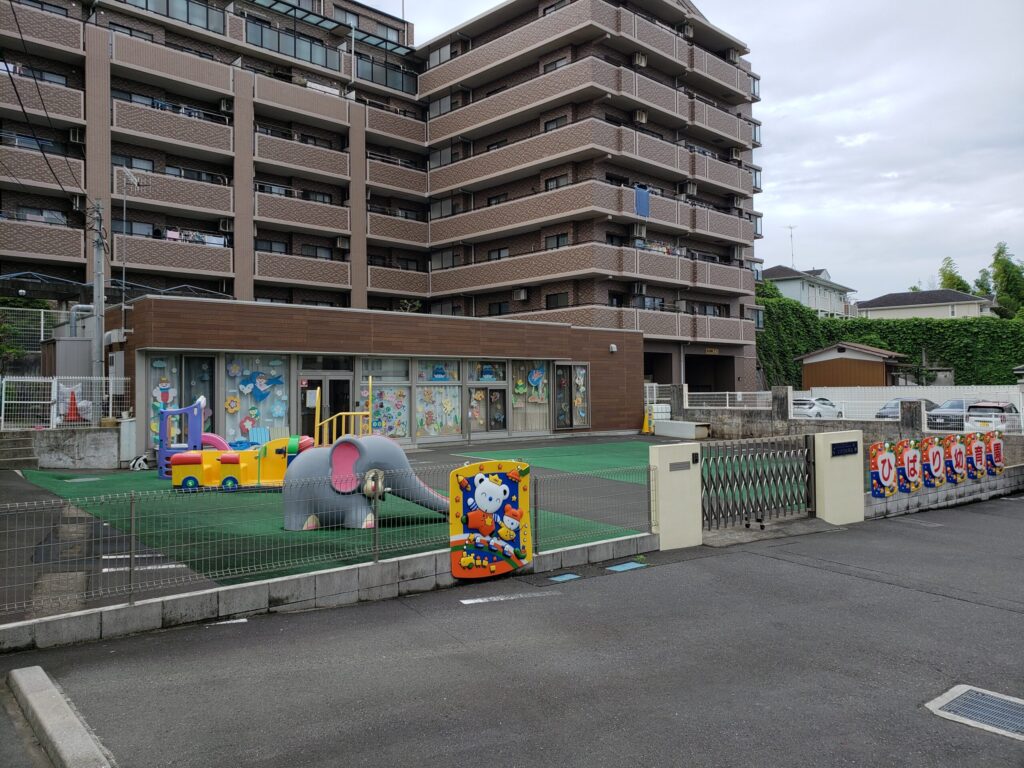 高校近くにある幼稚園