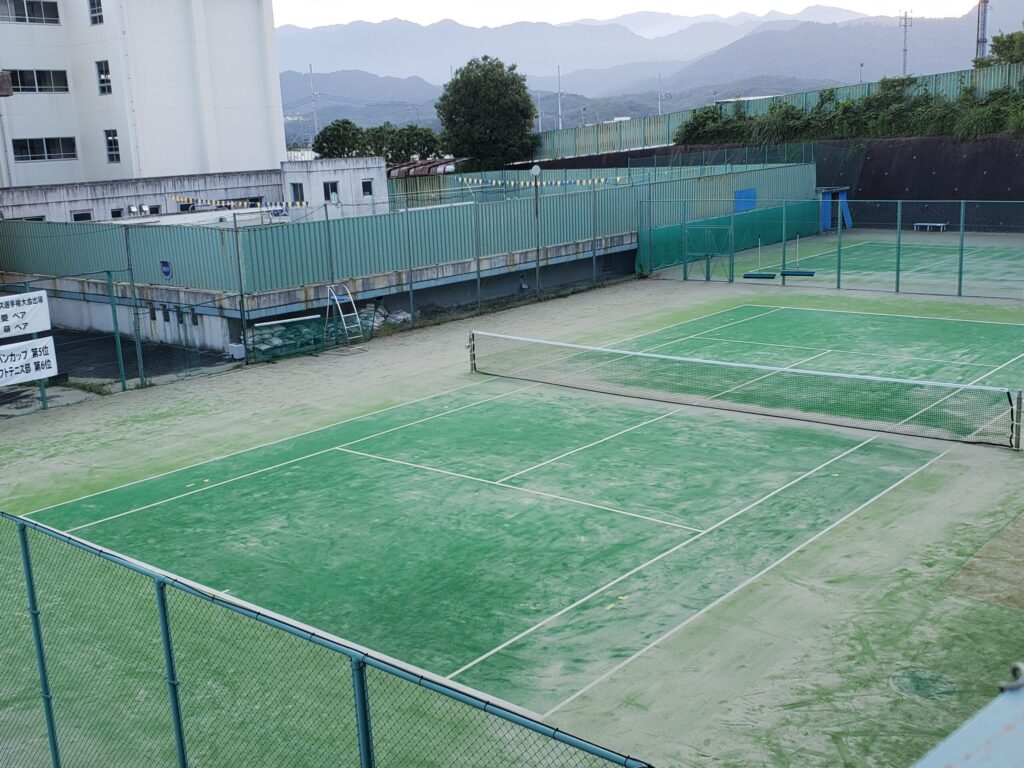 厚木北高校テニスコート