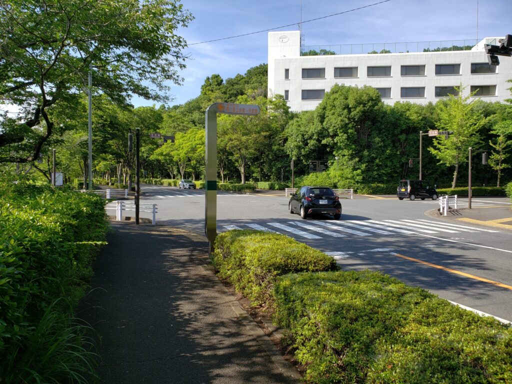 「若宮橋」交差点