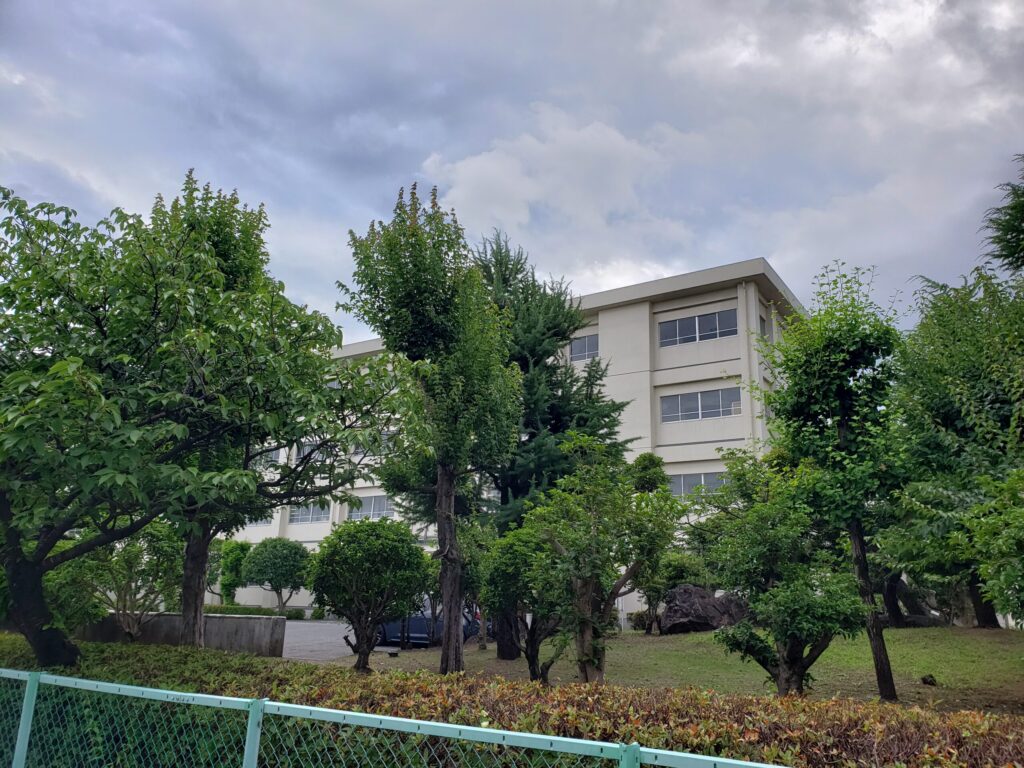 伊志田高校外観②