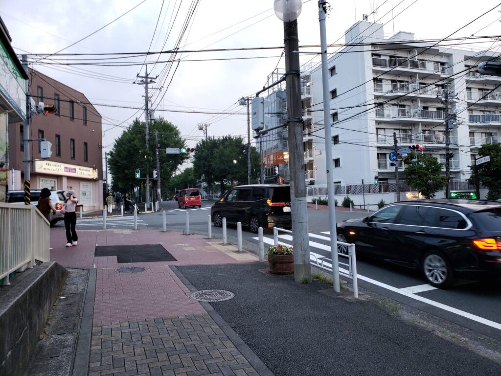 「山内中学校北側」交差点