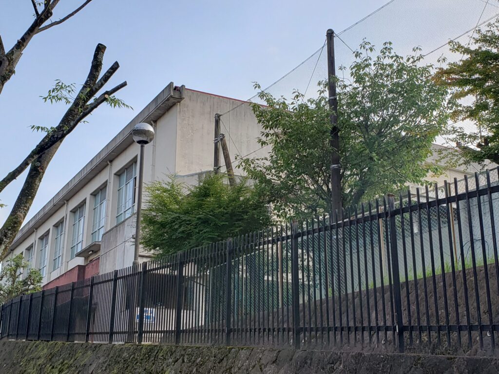 秦野総合高校外観③