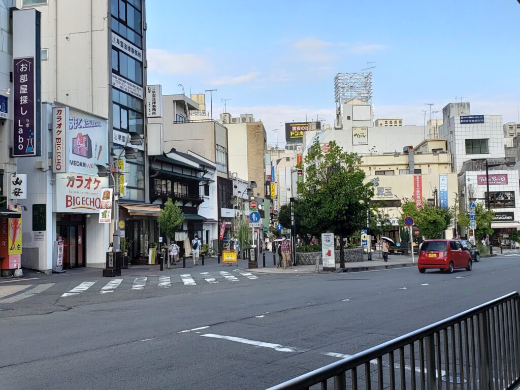 小田原駅東口のようす②