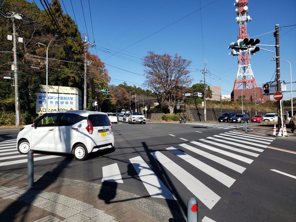 「西部病院入口」交差点