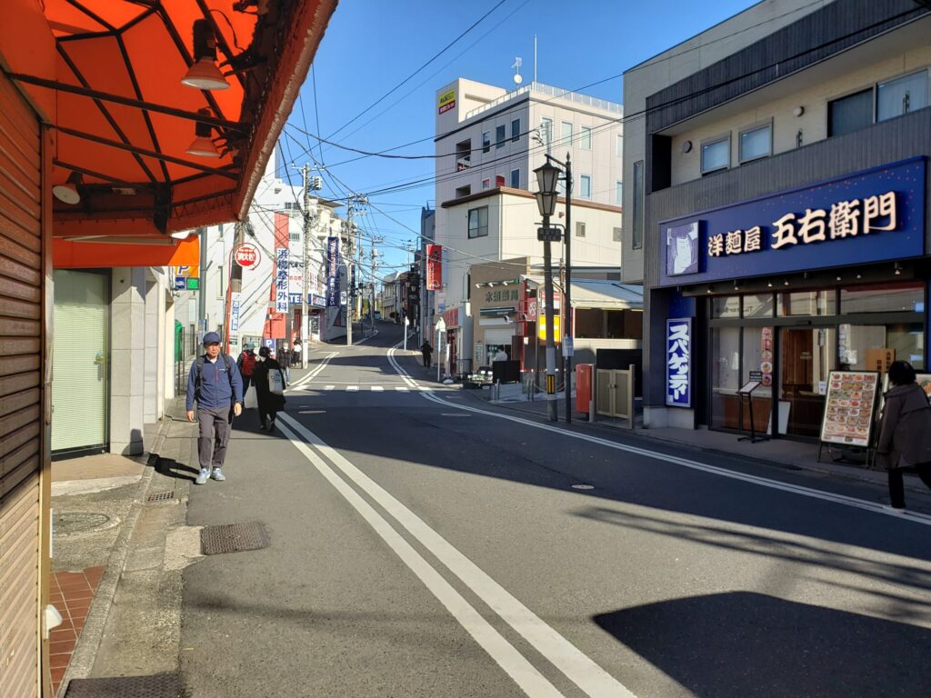 北口の商店街