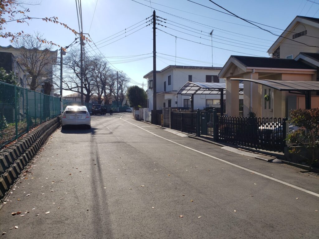 校舎周辺の住宅①